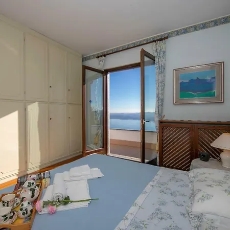 Solcio Sleeps 7 Air Con Massino Visconti