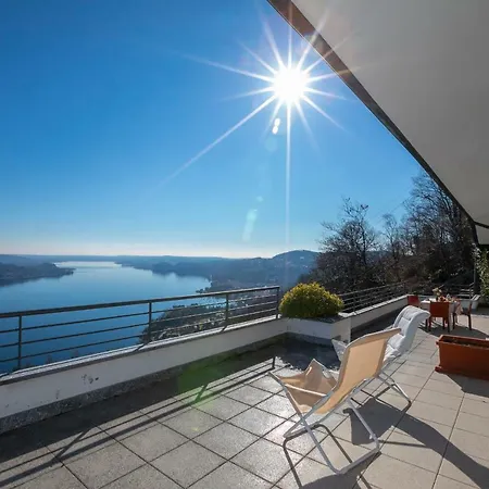 Solcio Sleeps 7 Air Con Villa *