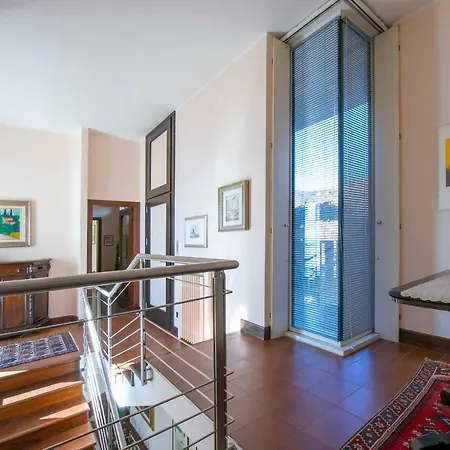 Solcio Sleeps 7 Air Con * Massino Visconti