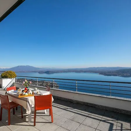 Solcio Sleeps 7 Air Con Villa Massino Visconti